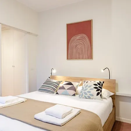 Velasquez - B - San Siro Apartment *